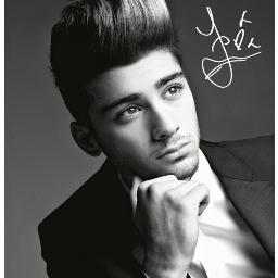 me encantan los chicos de 1D son hermosos,maravillosos y divertidos los adoro xicos...

sigueme y te sigo