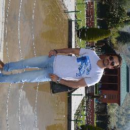 loves food, travelling , surfing and pool