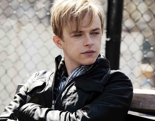 Wealthy and popular, I just want the approval of my father. Heir to Oscorp. Guilty of causing the death of my best friend, Peter Parker. //RP18+//