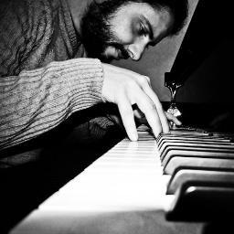 Pianista / Tecladista / Compositor / Arranjador / Produtor