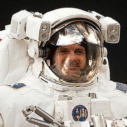 XavierLauper's profile picture. Hi ! I'm a java EE developer: my boss gives me a lot of money to produce bugs. When I have made a lot of bugs, he says that the software is ok and sells it :)