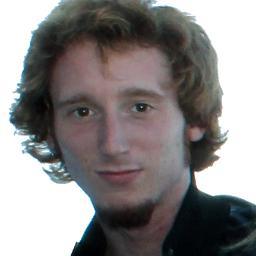 Fan de musique en général, Fanatique de Pokémon.
Road-tripeur amateur.
Étudie en journalisme et communication.