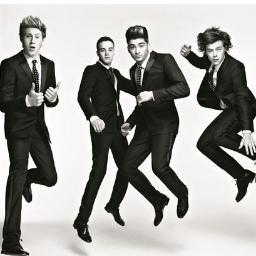 LucieOneDii's profile picture. Vient d'attérrir sur Twitter ! Welcome to the jungle! Tout juste 20 ans