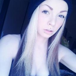 kaylarosalie's profile picture. Believe in yourself, confidence is key.