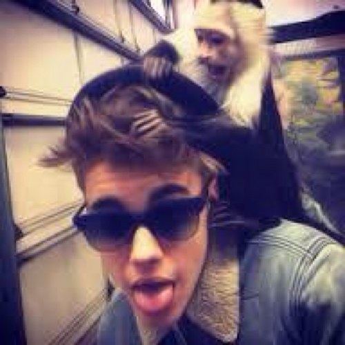 i'm a proud belieber and i love justin bieber if you hate him i dont know you 4ever