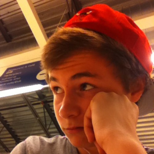 ethanstatzer's profile picture. 