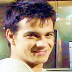 @LoveYouDM Qual é sua missão?! Defender o @DablioOficial em qualquer situação *--*,  @DablioOficial seguiu dia 10/01/12