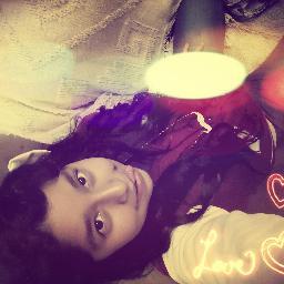 Hello! I love singing, I love nutella, [Directioner ·Selenator ·Brat ♥] Follow me & I follow. My weakness? @ Zaynmalik.