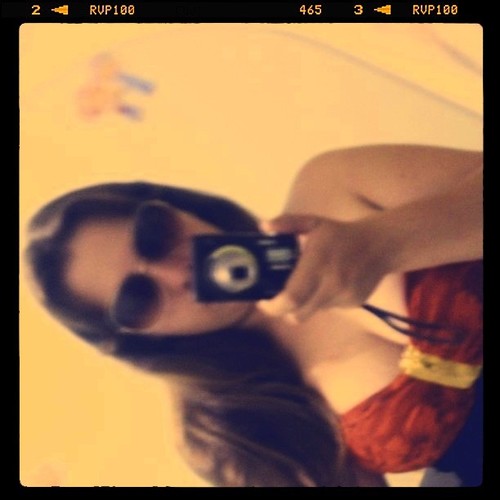Difícil e complicada :$