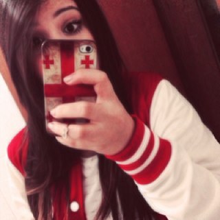 Im not waiting for a prince, i'm waiting for a guy who would treat me like a princess. ~modeling is my life~ ❤