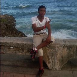 Mujeres Rubias Bienvenidas Todas ↓
Amo A Mi Novia ' Se Llama Soledad' 

#Soltero