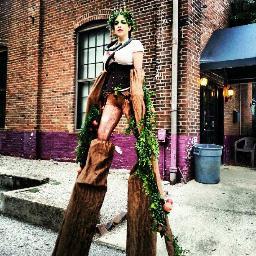 Stilt walker extraordinaire! Make a long lasting impression of your event with a friendly, costumed stilt walker!