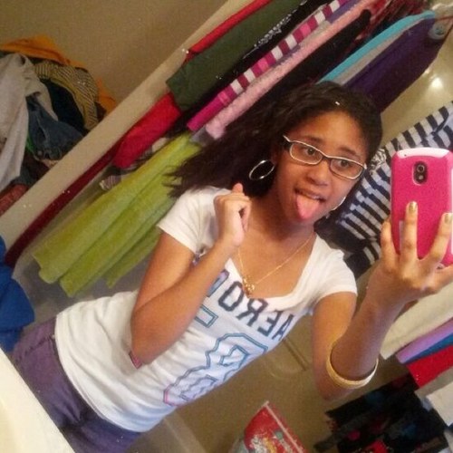 Luv_My_BFFS's profile picture. 