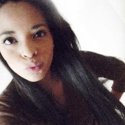 #eu escorpiana muito apaixonada,um pouco insegura,cometo erros,às vezes difícil de lidar,amo chocolate e tento ser  feliz mas segue aéw que sigo de volta