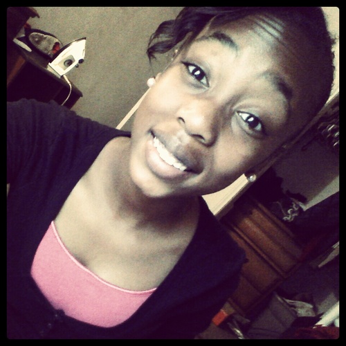EST : October 7th 1996 Sophomore #BoomerSooner yeah imma OU Fan ! OKC thunder.