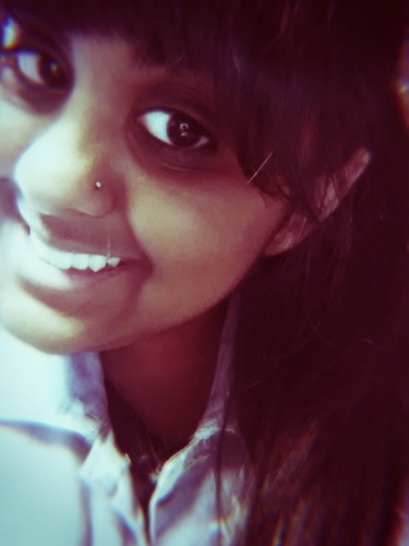 AnisahAssim's profile picture. 