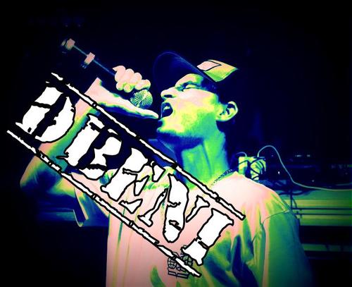 cantor e produtor musical no HomestudioProD`Beats 
http://t.co/nGH7Kmyemz