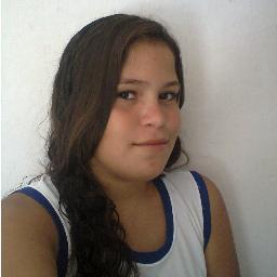 eu sou um pouco dimida mais sou alegri,e costo de musicas,pricipal a banda dos rebeldes