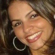 Casada com Waguinho, Mãe de Lucas e Laura.