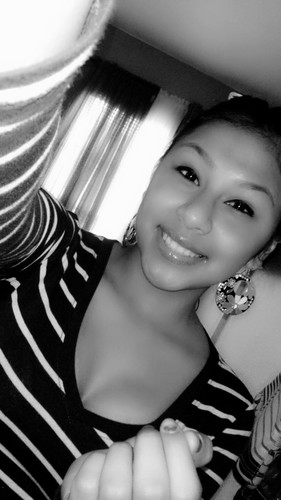 Melanie & diamond are my sisters | Elisa & karina are my bestfriends | i love to sing ^-^ | follow me & ill follow back c: