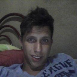 Ninguém vai poder atrasar quem nasceu pra vencer  ♪