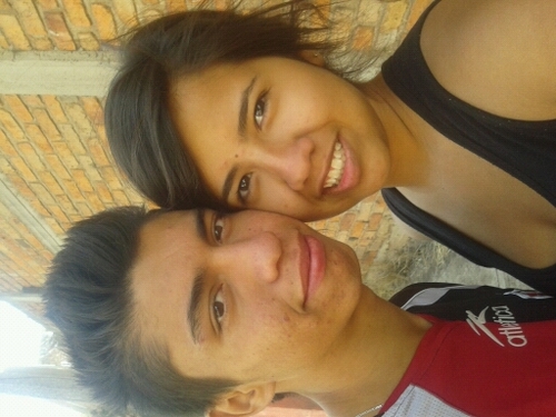Sigueme' y te Sigo! =D
Mi FB: Damaris Pulido.