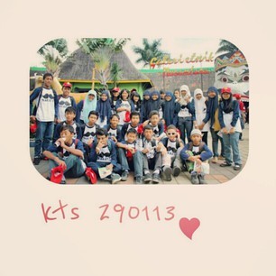 sekelompok bocah aneh-aneh yang tergabung dalam suatu kelas disebut MacBeth 2k12/2k13. we LOSE to WIN. SMPN 1 SEDATI