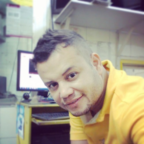 Soy fuerte para que no me derroten, soy noble para que nadie me humille, soy humilde para que nadie me ofenda...seguiré siendo el mismo para que no me olviden.