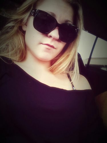 [ t ] ommi [ s ] hed - SD livin . $$ i want to model. hollllla $