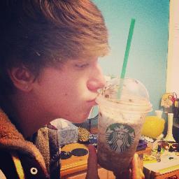 ilovetacos4life's profile picture. jello i'm 19 scottish/irish pisces I skate/drum/slack-line/film I love all music. Family an friends are my life! Aka Shaggy,Doo! IG shaggy_doo94