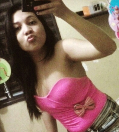 Sagitáriana,divertida,19 anos, flamenguista, festeira, apaixonada ♥ sonhadora e o resto? só conhecendo pra saber xoxo ;*