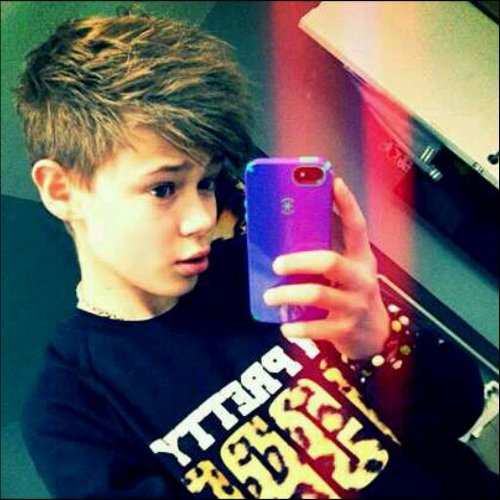 ReservedKitKat's profile picture. I'm Kit!! I'm 16 years old. Dating Harry Styles [@TotallyFaux] #NephewOfJustinTimberlake Skater/Soccer Player. Australian.  [Gay/FL/RP]