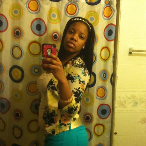 R.ealize E.verybody http://t.co/4xQDPUMwB5 L.oyal