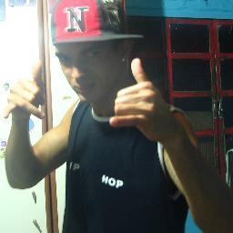 eu sou alegre costo de zua gosto de bricar com os outro   tenho 19 ano curto hip hop