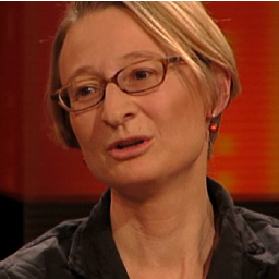 Journaliste, correspondante de La Liberté, actualité politique, sociale et culturelle, trilingue F-D-E
