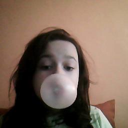 Hi my name is Christine, I have brown eyes, I love One Direction, I have short brown hair. And I'm 13 years old.
tumblr : http://t.co/tKVQtHzbnH