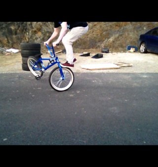 andrewsimpson99's profile picture. UnitedBikeCo!! BmxForever, i play football,    follow me and ill follow back!