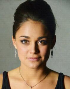 LauraChabFan's profile picture. Compte fan de la jeune, belle et talentueuse chanteuse Laura Chab' . #TheVoice . #Chabers .  -M