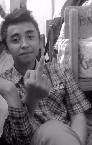 ¤SMAN 1 KARANGNUNGGAL¤
posthardcore emo screamo therd ( PEST )
- IPS 2 -
fokerfast or bazoka
 CREATIVITY