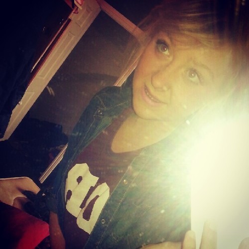 nicolecrossland's profile picture. 