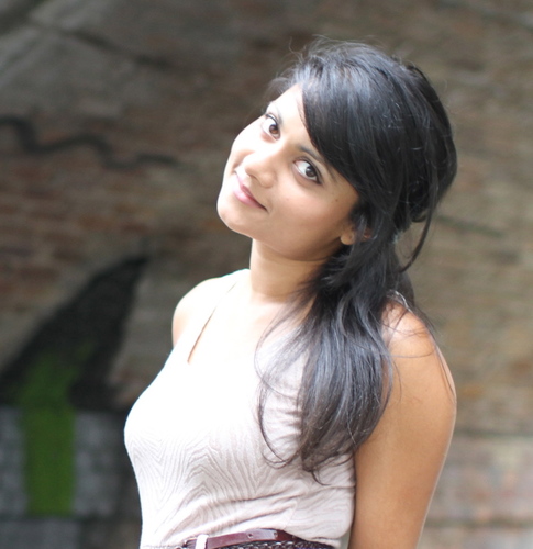 Crazy little Sri Lankan girl who's ready to take on the world!!!