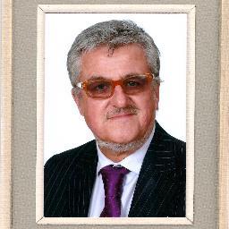 HuyvaertB's profile picture. Freelance schrijver over filosofie, muziek en literatuur. Voorzitter WagnerVrienden (https://t.co/jjdjZBjbjQ)