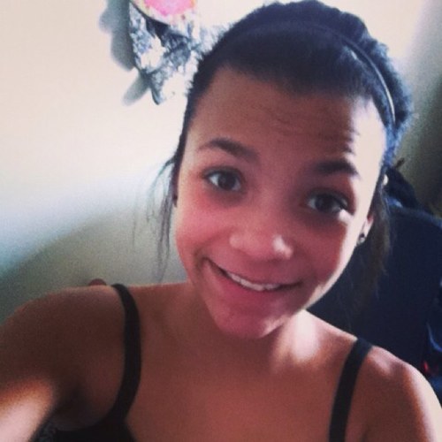 Im a funny lovely girl!!! I have a lot of friends and i play bball i do track and cheerleading!!!