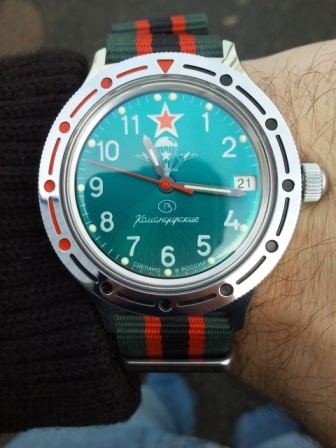 Passionné par Internet, je m'interesse aussi aux montres Russes, aux armes anciennes, et à pleins d'autres choses ! Follow me.