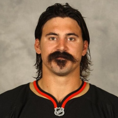 commonhockeyguy's profile picture. Just a little town boy with big hopes of goin straight to the o because im a fucking beauty