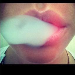 Elina_malinaa's profile picture. Мама, это не мой твиттер.