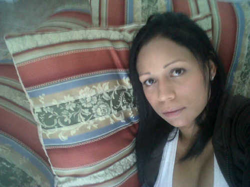 Los que te odian son admiradores secretos  que no entienden porqué tantos te aman....... AGRADECIDA con la Vida  ♛