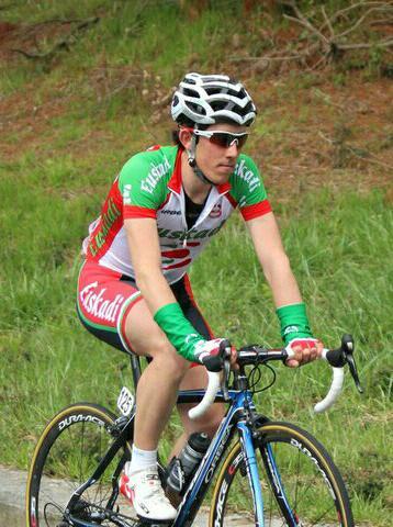 Euskadi taldeko txirrindularia Ciclista profesional del equipo Euskadi