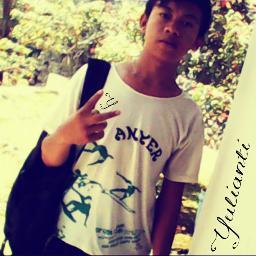 Irvan Rivana Reza ‖ 27 - desember - 1996 ‖ babakan cikempar No 12 ‖ Laki - Laki ‖ https://t.co/AUJBYNMEcY .......
