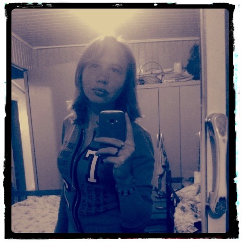 Quem se descreve se limita..